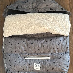 7AM Enfant LambPOD - Gray with Star Print